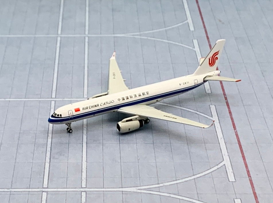 NG models 1/400 Air China Cargo Tupolev TU-204-120SE B-2871 40002