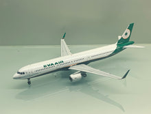 Load image into Gallery viewer, JC Wings 1/200 Eva Air Taiwan Airbus A321 B-16221 XX2302
