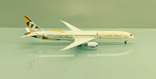 Load image into Gallery viewer, JC Wings 1/400 Etihad Airways Boeing 787-10 A6-BMI
