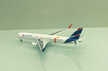 Load image into Gallery viewer, JC Wings 1/400 LATAM Boeing 767-300 Rio 2016 PT-MSY
