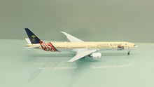 Load image into Gallery viewer, JC Wings 1/400 Saudi Arabian Airlines Boeing 777-300ER G20 HZ-AK42 flaps down
