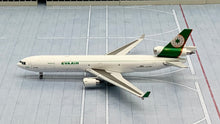 Load image into Gallery viewer, JC Wings 1/400 Eva Air McDonnell Douglas MD-11 B-16103
