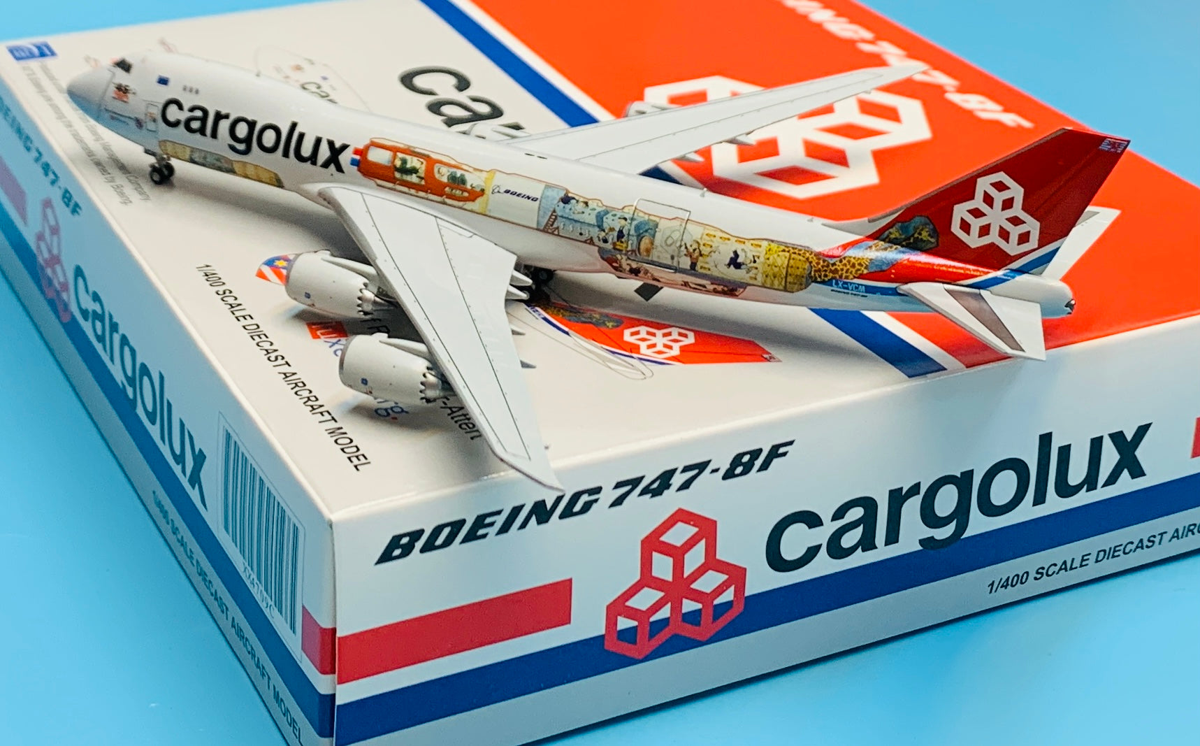 JC Wings 1/400 Cargolux Boeing 747-8F Cutaway Livery JC Wings 1/400 Cargolux Boeing 747-8F Cutaway Livery