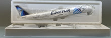 Load image into Gallery viewer, Skymarks 1/200 Egyptair Boeing 777-300ER SU-GDL Snap-fit model
