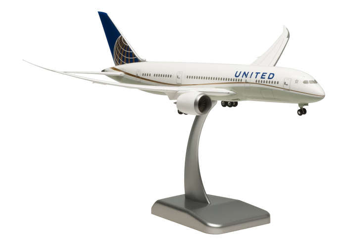 Hogan 1/200 United Airlines Boeing 787-8 resin snap fit model