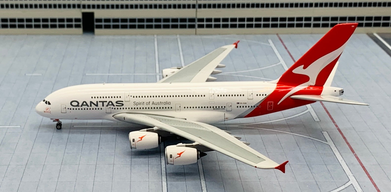[値下げ]QANTAS航空AIRBUS A380 1/400 Qantas Airbus A380 VH-OQA GeminiJets GJQFA655B Scale 1:400