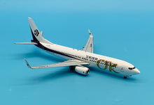 Load image into Gallery viewer, JC Wings 1/200 OK Air Boeing 737-800 B-5367
