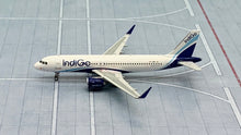Load image into Gallery viewer, Phoenix 1/400 Indigo Airbus A320neo VT-IZR
