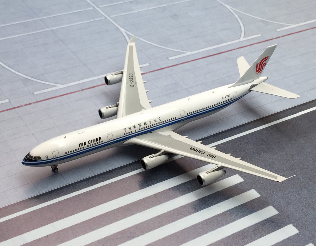 Phoenix Models 1/400 Air China Airbus A340-300 B-2390 11458B no flag