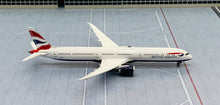 Load image into Gallery viewer, Phoenix Models 1/400 British Airways Boeing 787-10 G-ZBLA
