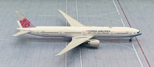 Load image into Gallery viewer, Phoenix 1/400 China Airlines Taiwan Boeing 777-300ER B-18053
