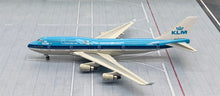 Load image into Gallery viewer, Phoenix 1/400 KLM Royal Dutch Airlines Boeing 747-400 PH-BFE Swan
