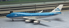 Load image into Gallery viewer, Phoenix 1/400 KLM Royal Dutch Airlines Boeing 747-400 PH-BFW
