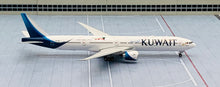 Load image into Gallery viewer, Phoenix 1/400 Kuwait Airways Boeing 777-300ER 9K-AOD
