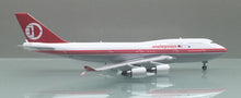 Load image into Gallery viewer, Phoenix 1/400 Malaysia Airlines Boeing 747-400 Retro 9M-MPP
