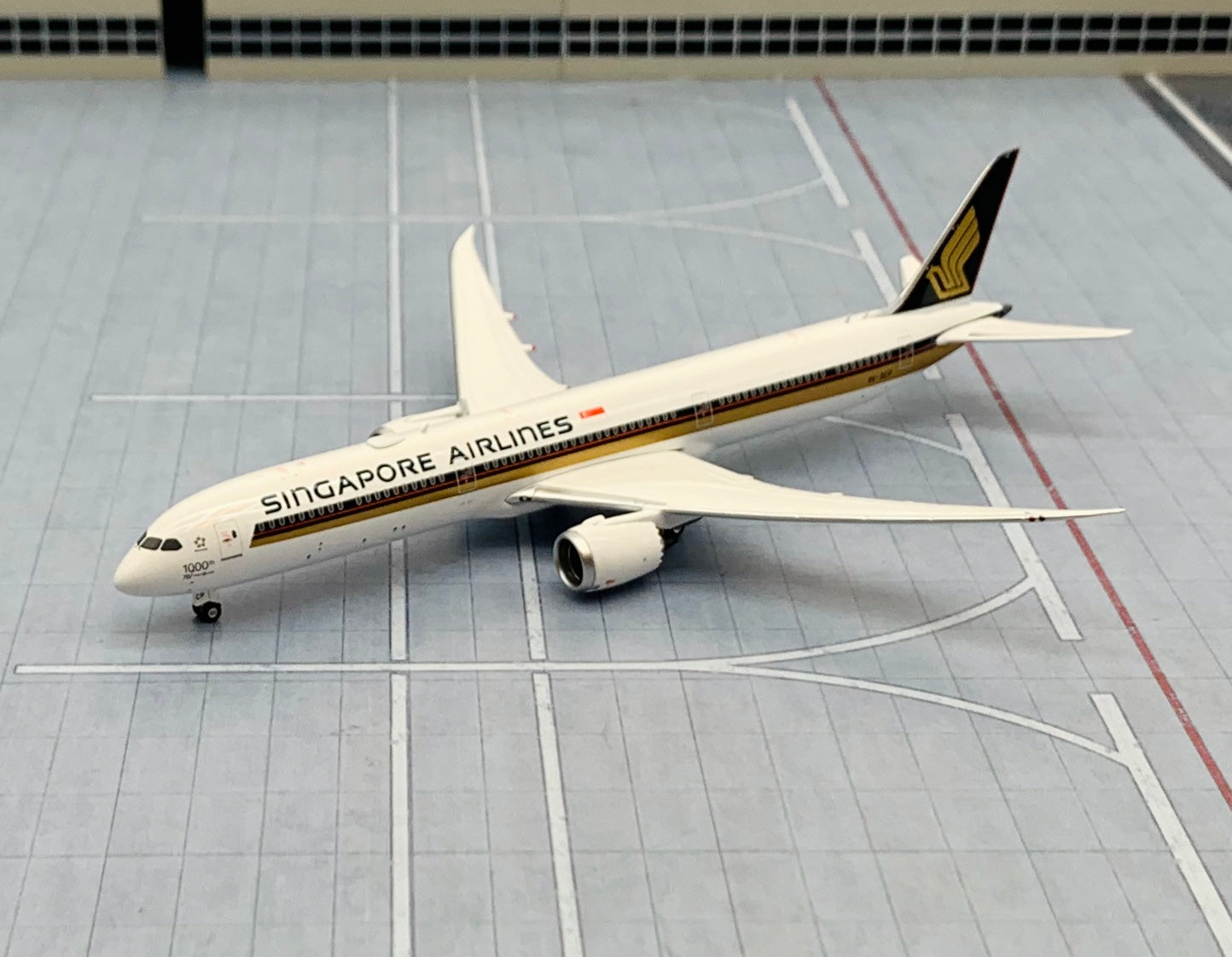 Phoenix 1/400 Singapore Airlines Boeing 787-10 9V-SCP 