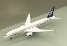 Load image into Gallery viewer, Phoenix 1/400 Boeing 787-8 House Color N7874
