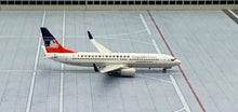 Load image into Gallery viewer, Phoenix 1/400 Copa Airlines Boeing 737-800 HP-1533CMP

