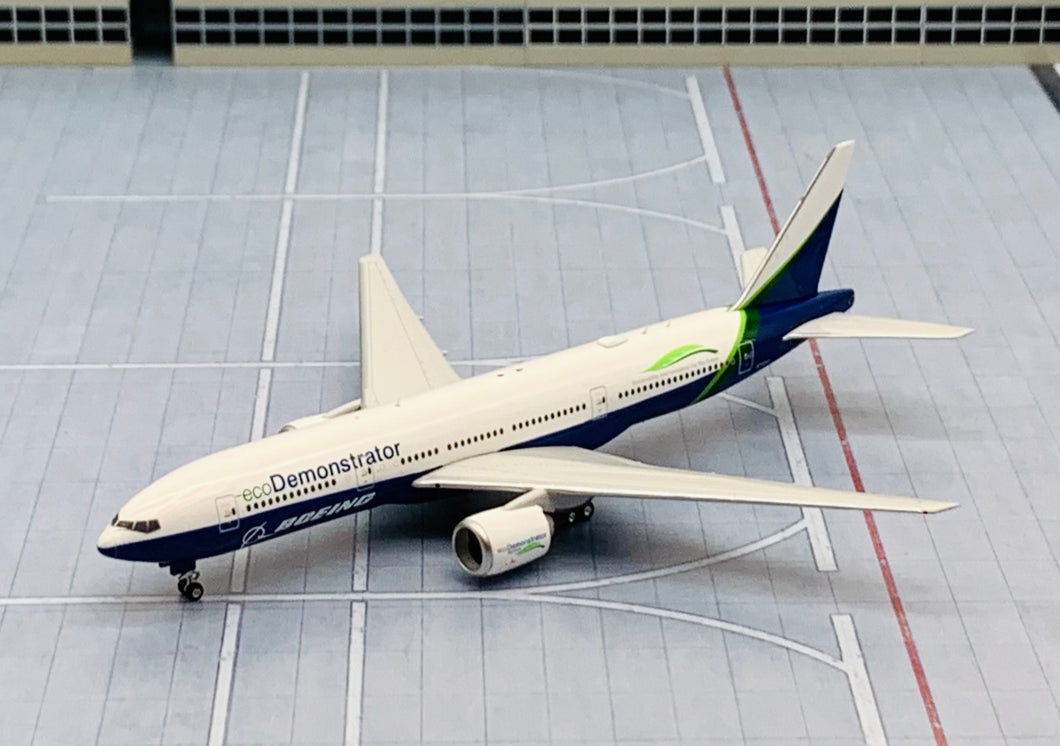 Phoenix 1/400 Boeing Company Boeing 777-200 N772ET ecoDemonstrator