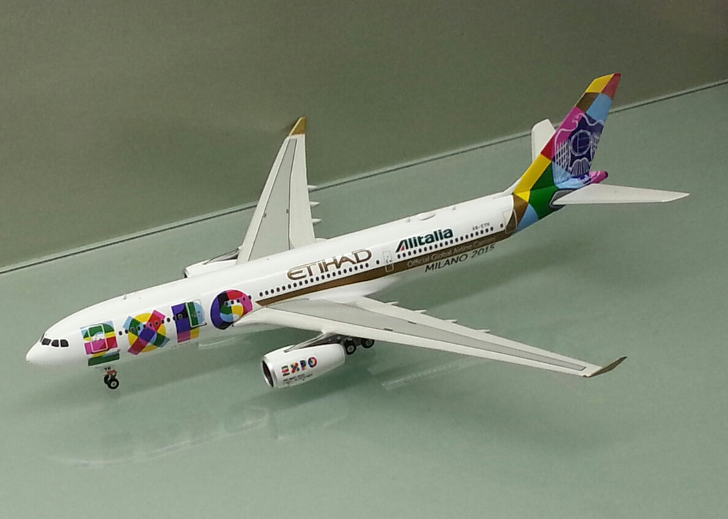 Phoenix 1/400 Etihad Airways Alitalia Airbus A330-200 A6-EYH Milano Expo