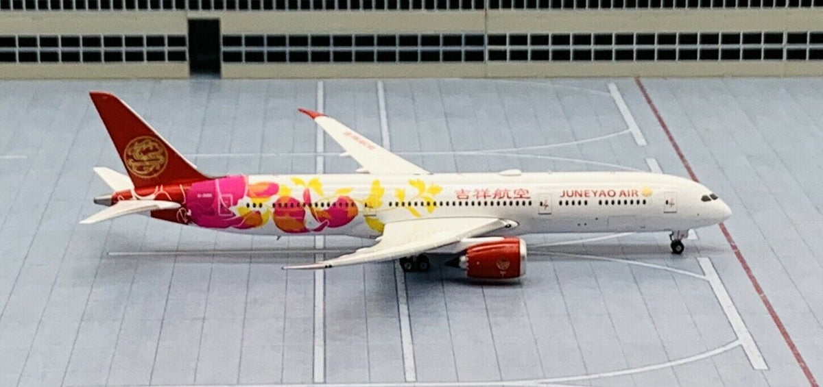 Amazon.com: NG Model JUNEYAO Airlines for Boeing 787-9