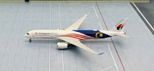 Load image into Gallery viewer, NG model 1/400 Malaysia Airlines Airbus A350-900 9M-MAG 39002
