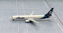 Load image into Gallery viewer, Gemini Jets 1/400 Alaska Airlines Boeing 737-900 N303AS
