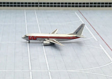Load image into Gallery viewer, Gemini Jets 1/400 Western Airlines Boeing 737-300 N306WA polished
