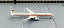 Load image into Gallery viewer, NG models 1/400 United Arab Emirates Boeing 787-9 A6-PFE 55042
