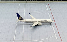 Load image into Gallery viewer, NG Models 1/400 United Airlines Boeing 737-800 N77296 58010
