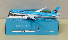 Load image into Gallery viewer, Phoenix 1/400 Korean Air Boeing 787-9 HL8082 50 years
