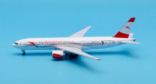 Load image into Gallery viewer, Phoenix 1/400 Austrian Airlines Boeing 777-200ER OE-LPD my Sound of Austria
