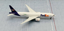 Load image into Gallery viewer, Phoenix 1/400 Fedex Federal Express Boeing 777-200 N878FD
