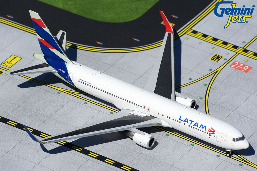 Gemini Jets 1/400 LATAM Airlines Boeing 767-300ER CC-CWV