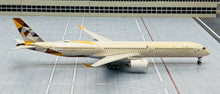 Load image into Gallery viewer, Phoenix 1/400 Etihad Airways Airbus A350-1000 A6-XWB
