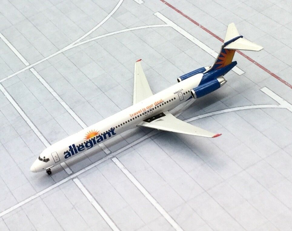 Gemini Jets 1/400 Allegiant McDonnell Douglas MD-82 N864GA