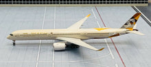 Load image into Gallery viewer, Phoenix 1/400 Etihad Airways Airbus A350-1000 A6-XWB
