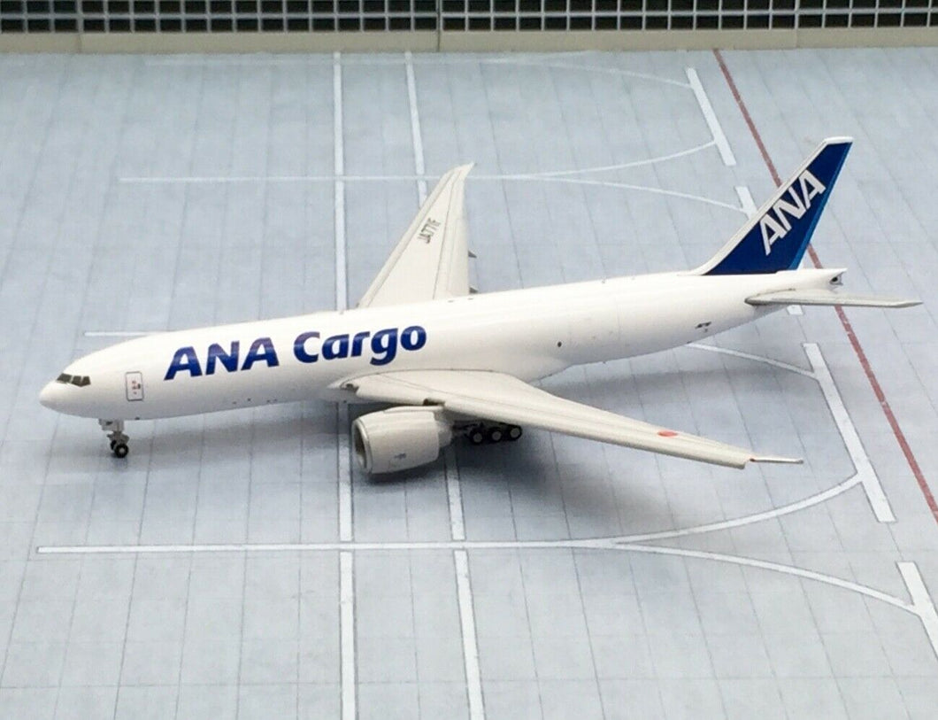 JC Wings 1/400 ANA All Nippon Airways Cargo Boeing 777-200LRF JA771F flaps down
