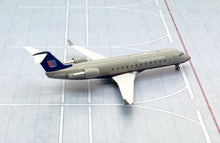 Load image into Gallery viewer, NG models 1/200 United Express Bombardier CRJ-200LR N959SW
