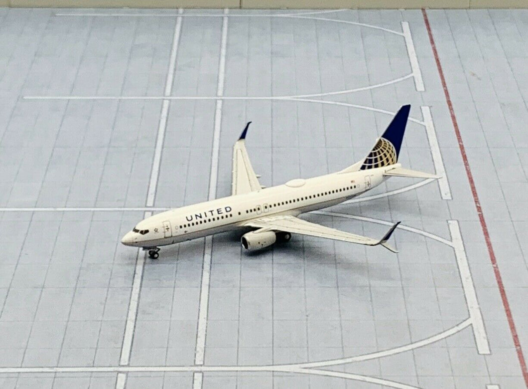 NG Models 1/400 United Airlines Boeing 737-800 N77296 58010
