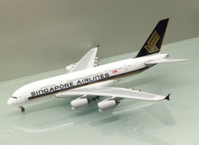 Load image into Gallery viewer, Phoenix 1/400 Singapore Airlines Airbus A380 9V-SKT
